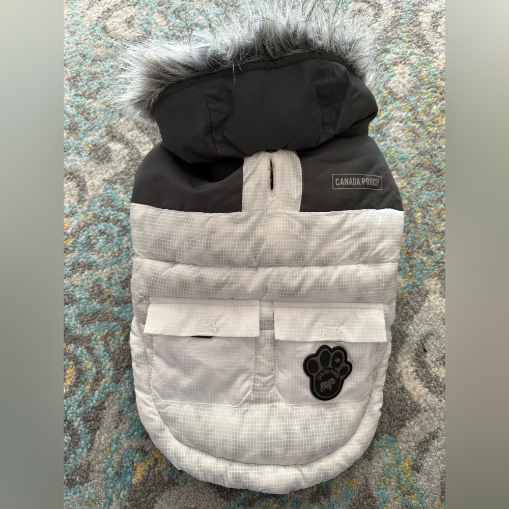 Canada Pooch Parka, Size 12
